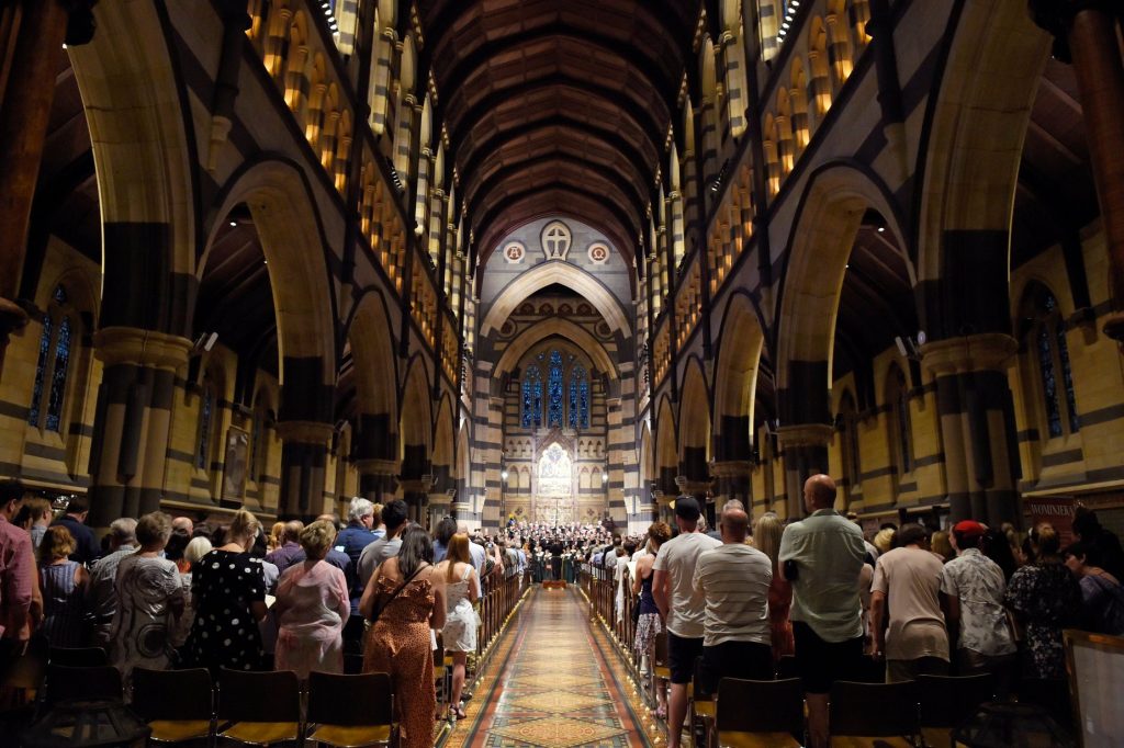 This image has an empty alt attribute; its file name is Carols2019_cathedral-1024x682.jpg